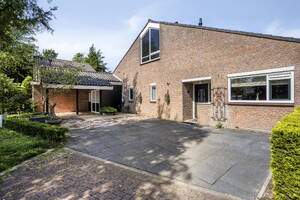 Moerasvaren 64 PURMEREND