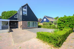 Hof 17, Midwoud